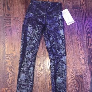 Lululemon Wunder Under HR Leggings 28”